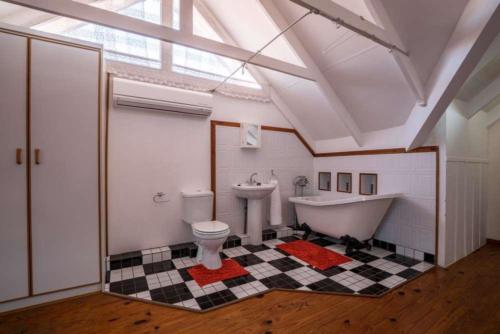 3 Bedroom Apartment